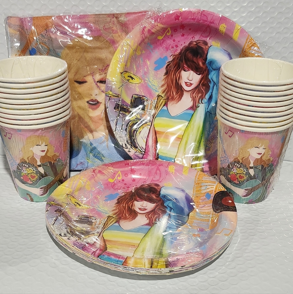 Taylor Swift Party Cups, Plates & Napkins